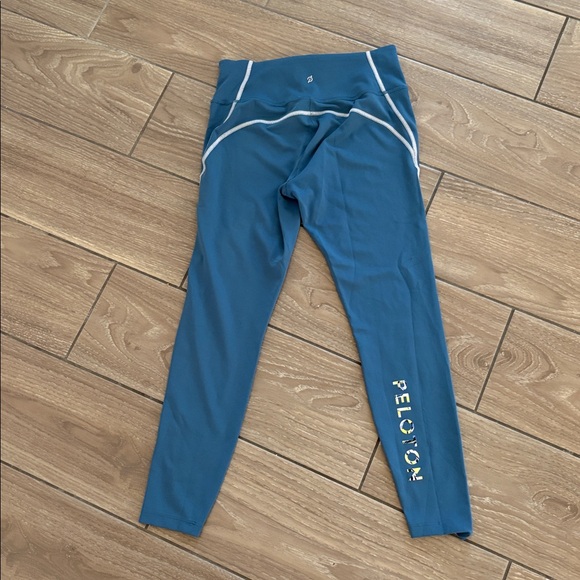 Peloton Blue Athletic workout leggings Women’s size Medium - Picture 4 of 5